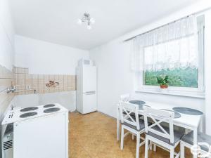 Prodej bytu 2+1, Chocerady - Komorní Hrádek, 50 m2