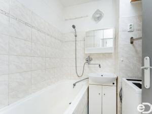 Prodej bytu 2+1, Chocerady - Komorní Hrádek, 50 m2