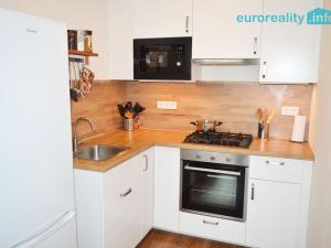 Pronájem bytu 2+kk, Kralupy nad Vltavou, sídl. V Zátiší, 40 m2