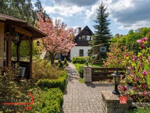 Prodej rodinného domu, Dolní Krupá, 226 m2