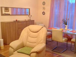 Prodej bytu 2+kk, Karlovy Vary, Jateční, 73 m2