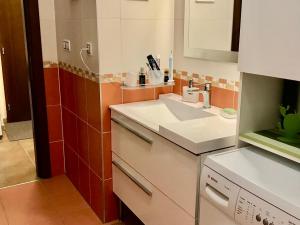 Prodej bytu 2+kk, Karlovy Vary, Jateční, 73 m2