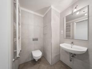 Prodej bytu 1+kk, Praha - Háje, Sochorcova, 32 m2