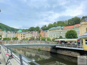 Pronájem obchodního prostoru, Karlovy Vary, Divadelní náměstí, 241 m2