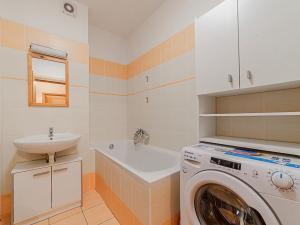Prodej bytu 2+kk, Ostrava, Kaminského, 55 m2