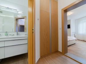 Prodej bytu 2+kk, Ostrava, Kaminského, 83 m2