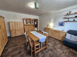 Prodej rodinného domu, Dačice - Dačice IV, Hradecká, 98 m2