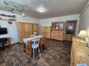 Prodej rodinného domu, Dačice - Dačice IV, Hradecká, 98 m2