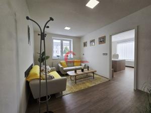 Pronájem kanceláře, Hodonín, Kolískova, 34 m2