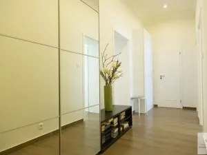 Prodej bytu 3+kk, Karlovy Vary, nábřeží Jana Palacha, 65 m2