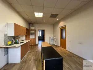 Prodej bytu 4+1, Karlovy Vary, Závodu míru, 125 m2