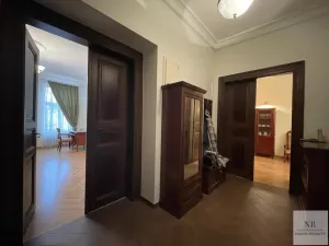 Prodej bytu 3+1, Praha - Smíchov, Petřínská, 102 m2