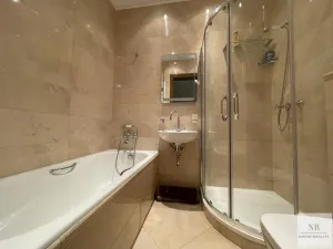 Prodej bytu 3+1, Praha - Smíchov, Petřínská, 102 m2