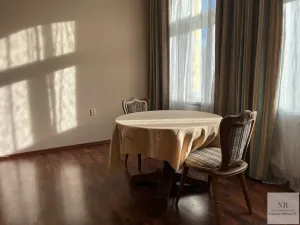 Prodej bytu 4+1, Karlovy Vary, Bulharská, 125 m2