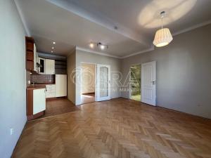 Prodej bytu 2+kk, Praha - Košíře, Holečkova, 49 m2