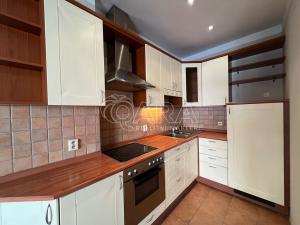 Prodej bytu 2+kk, Praha - Košíře, Holečkova, 49 m2