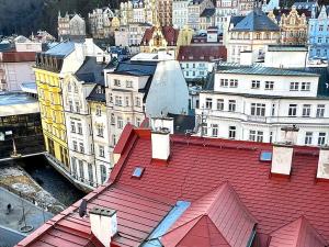 Pronájem bytu 2+kk, Karlovy Vary, Vřídelní, 43 m2