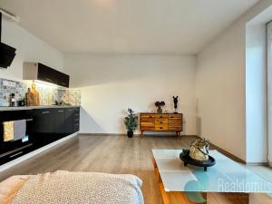 Pronájem bytu 2+kk, České Budějovice, Boh. Kafky, 56 m2