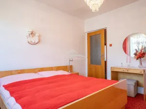 Prodej rodinného domu, Kostelec, 330 m2