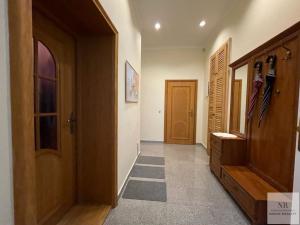 Prodej bytu 4+1, Karlovy Vary, Krále Jiřího, 130 m2