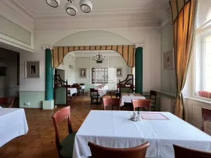 Prodej ubytování, Karlovy Vary, Tržiště, 1313 m2