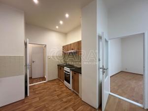 Prodej bytu 2+kk, Praha - Košíře, Holečkova, 39 m2