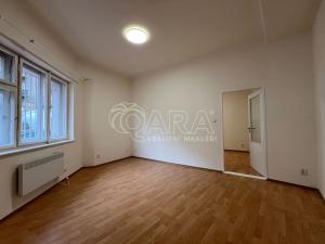 Prodej bytu 2+kk, Praha - Košíře, Holečkova, 39 m2