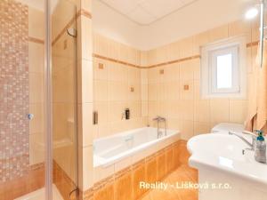 Prodej bytu 4+1, Ústí nad Labem - Neštěmice, Železná, 106 m2
