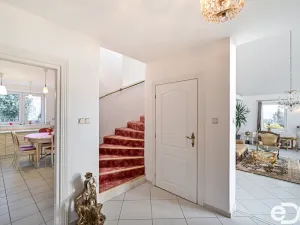 Prodej rodinného domu, Senohraby, Nad žlábky, 388 m2