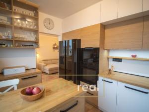 Prodej bytu 3+1, Veselí nad Moravou, náměstí Míru, 74 m2