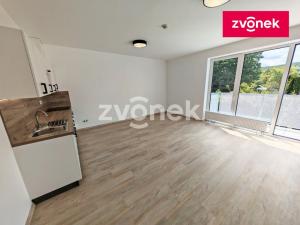 Pronájem bytu 1+kk, Otrokovice, Komenského, 37 m2