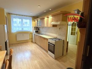 Prodej bytu 2+1, Ostrov, Lidická, 56 m2
