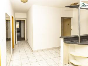 Prodej bytu 3+1, Cheb, Cechovní, 84 m2