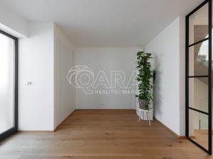 Prodej rodinného domu, Statenice, Nad Vinicí, 270 m2