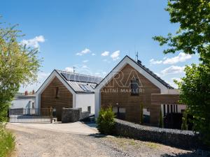 Prodej rodinného domu, Statenice, Nad Vinicí, 270 m2