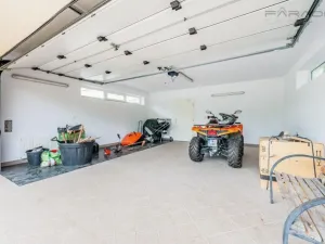 Pronájem rodinného domu, Čakov, 270 m2