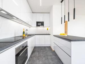 Prodej bytu 4+kk, Praha - Zličín, Sazovická, 141 m2