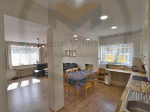 Prodej rodinného domu, Chržín, 220 m2