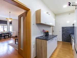 Prodej bytu 2+1, Praha - Bubeneč, Jaselská, 60 m2