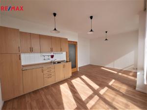 Prodej bytu 1+kk, Praha - Strašnice, Vinohradská, 28 m2