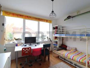 Prodej bytu 4+kk, Roztoky, Tyršovo nám., 143 m2