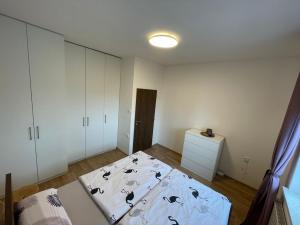 Prodej bytu 3+1, Zlín - Louky, třída Tomáše Bati, 87 m2