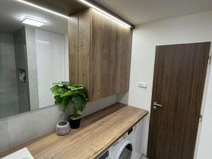 Prodej bytu 3+1, Zlín - Louky, třída Tomáše Bati, 87 m2