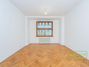 Pronájem bytu 1+kk, Praha - Žižkov, Sudoměřská, 35 m2