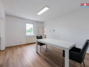 Prodej rodinného domu, Karlovy Vary - Bohatice, Na Stezce, 182 m2