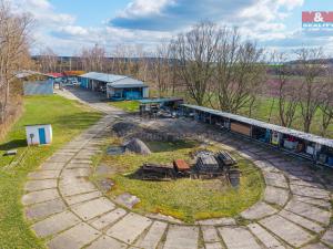 Prodej obchodního prostoru, Lišany, 832 m2