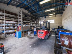Prodej obchodního prostoru, Lišany, 832 m2