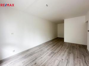 Prodej bytu 2+kk, Komárov, Okružní, 40 m2