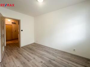 Prodej bytu 2+kk, Komárov, Okružní, 40 m2
