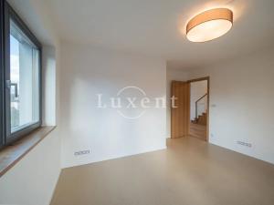 Pronájem rodinného domu, Praha - Hlubočepy, V bokách II, 219 m2